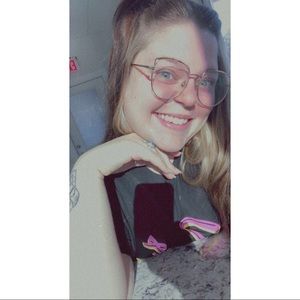 Meet your Posher, Alex